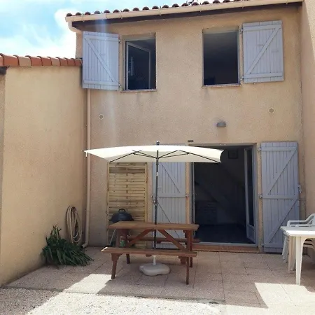 Villa Port Leucate, 3 Pieces, 6 Personnes - Fr-1-81-346 Отель